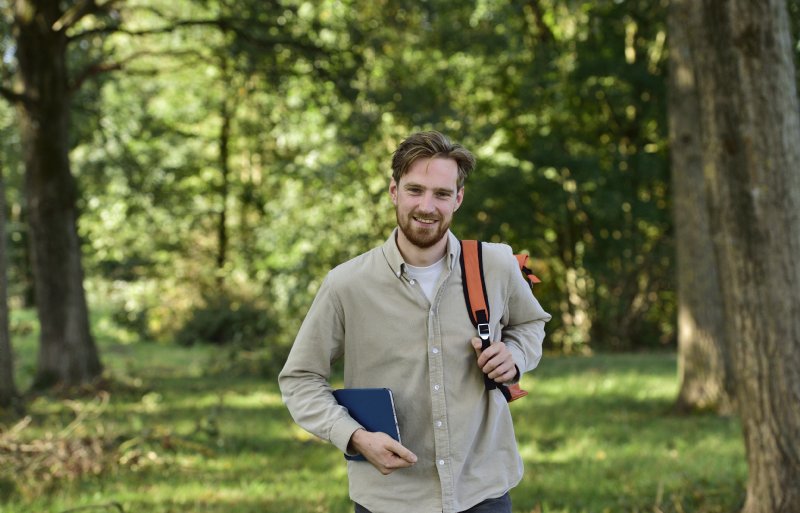 Varkensdierenarts Aart van Dam wordt ingeschakeld als tweedelijnshulp bij gezondheidsvragen.
